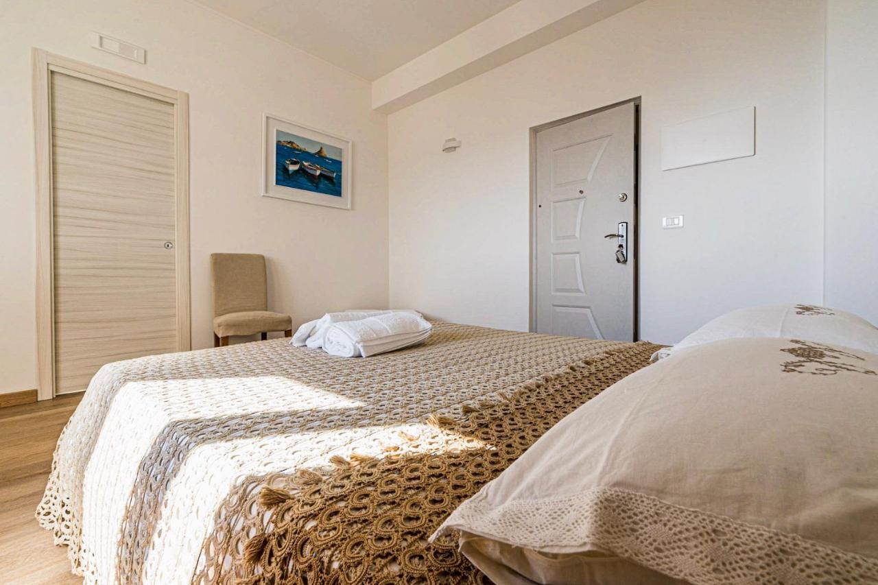 B&B Sea Terrace Aci Castello Dış mekan fotoğraf