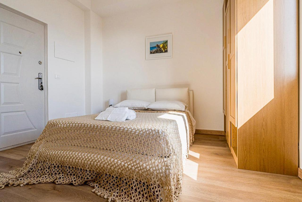B&B Sea Terrace Aci Castello Dış mekan fotoğraf