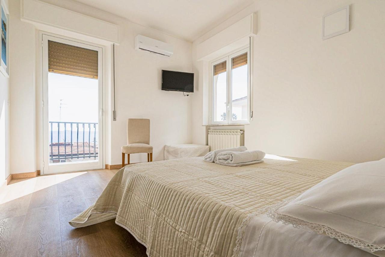 B&B Sea Terrace Aci Castello Dış mekan fotoğraf