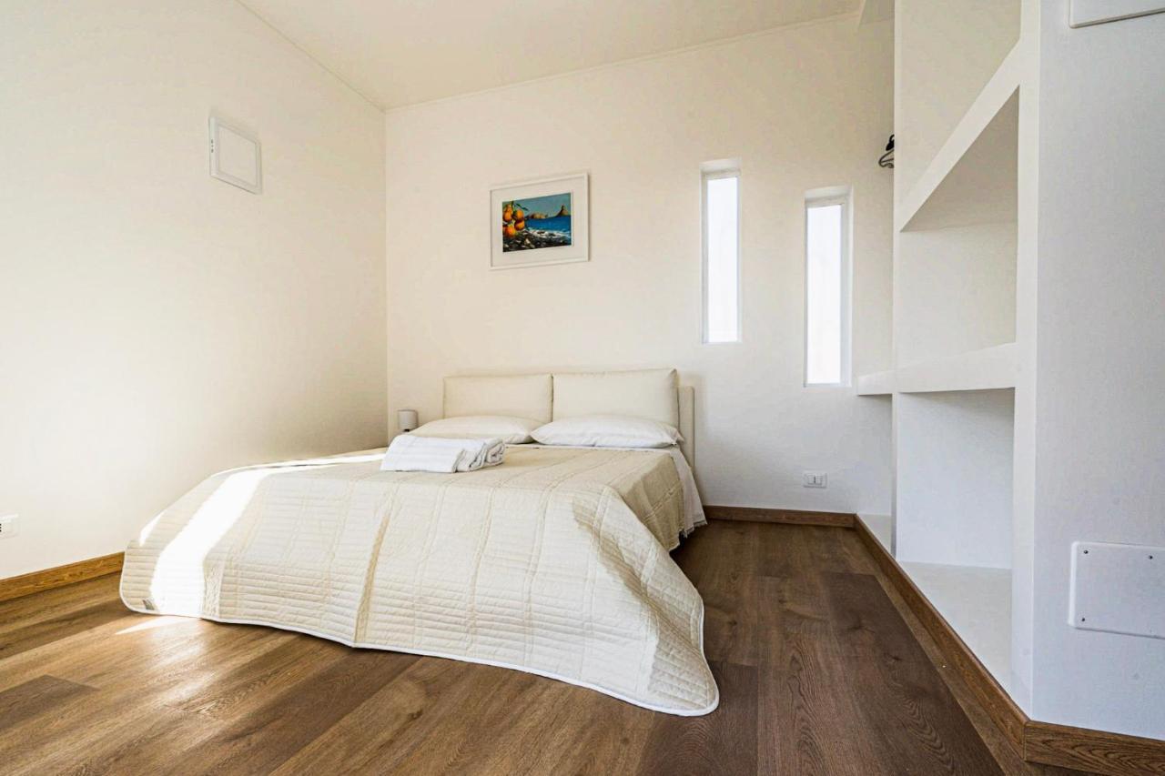 B&B Sea Terrace Aci Castello Dış mekan fotoğraf