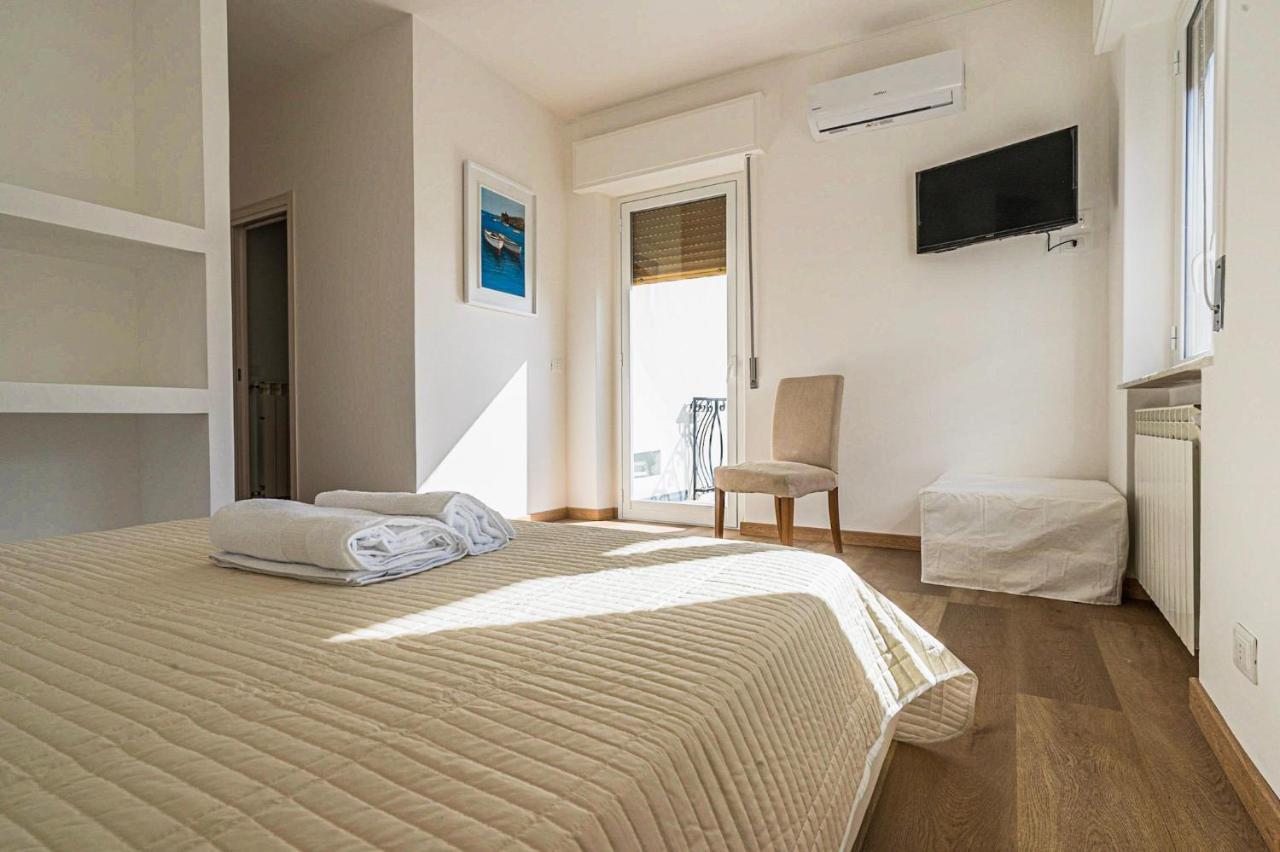 B&B Sea Terrace Aci Castello Dış mekan fotoğraf